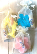 Load image into Gallery viewer, Aloha Soap and Lip Balm gift set in organza bag