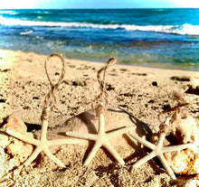 Load image into Gallery viewer, Single Starfish Ornament/Wine Bottle Charm
