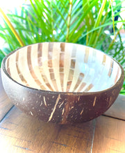 Load image into Gallery viewer, Mother Of Pearl Mosaic Coconut Shell Bowls
